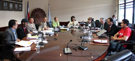 El Consejo Universitario considera insuficiente el incremento del 6 por ciento definido por el Gobierno por concepto de inflación para el presupuesto de la educación pública en el 2010. (Foto: Andrea Jiménez)