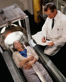 Para la UCR la legislación que procure regular las investigaciones en seres humanos debe anteponer siempre el bienestar de las personas sobre el interés científico. (Foto: http://www.corbis.com)