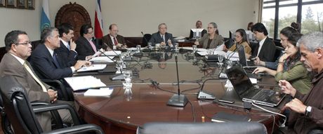 El Consejo Universitario ratificó el compromiso de la UCR con la defensa de la institucionalidad pública y los derechos democráticos. (Foto: Andrea Jiménez M.)