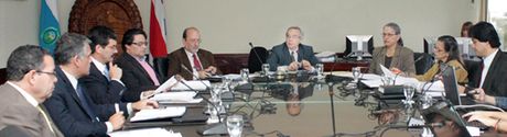 Uno de los aspectos que señala el Consejo Universitario es la dificultad que ha tenido la Institución para encajar el Programa dentro de la normativa universitaria. (Foto: Andrea Jiménez M.)