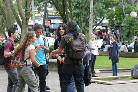 El nuevo reglamento beneficia a la población universitaria becada, principalmente a quienes se encuentran en una posición de mayor vulnerabilidad socioeconómica. (Foto: Andrea Jiménez)