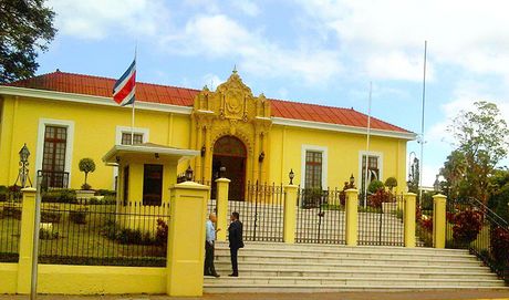 El Consejo Universitario destacó que este proyecto no afecta la autonomía de la UCR ni los convenios que la Institución tiene con el Ministerio de Relaciones Exteriores y Culto. (Foto: http://www.informativojbs.com)