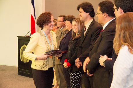 El reconocimiento a los mejores promedios de la UCR se realiza todos los años durante la celebración del aniversario de esta casa de estudios. (Foto: Andrea Jiménez)