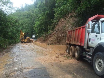 La iniciativa tiene como objetivo ampliar de 100 horas de limpieza máquina las áreas afectadas por las emergencias locales y menores a 300, sin que medie la declaratoria de emergencia por parte del Poder Ejecutivo. (Foto: http://www.diarioextra.com)