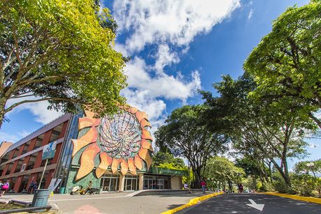 La Universidad de Costa Rica celebra 76 años de servirle al país. (Foto: Andrea Jiménez)