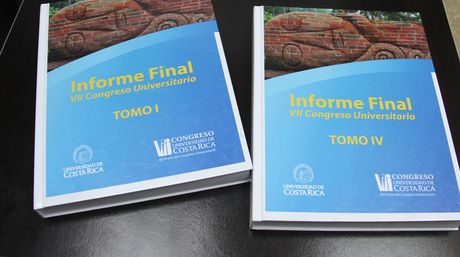 El Informe Final con los acuerdos del VII Congreso Universitario fue remitido al Consejo Universitario por la Comisión Organizadora de ese foro. (Foto: Zaida Siles)