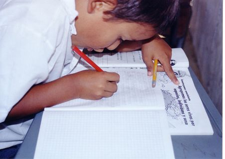 La UCR se pronunció a favor de que se apruebe el proyecto de ley que propone la creación de más escuelas y liceos laboratorios en el país. (Foto: https://www.flickr.com)