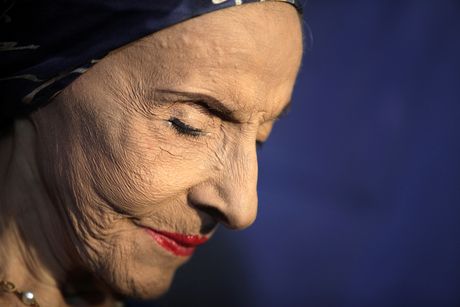 Alicia Alonso es la tercera mujer galardonada por la UCR con la máxima distinción. Este sería el título número 41 que otorga la Institución en sus 76 años de existencia.
