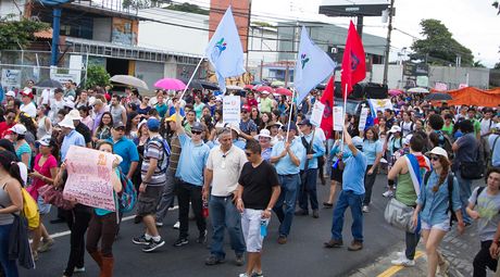 La Universidad de Costa Rica y el movimiento estudiantil, como actores políticos nacionales, han reivindicado, históricamente, el derecho a la protesta social pacífica. (Foto: Archivo)
