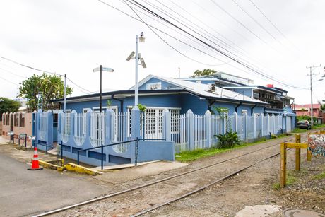 El nuevo reglamento sustituiría los lineamientos que se aplican desde hace 17 años para regular el vínculo remunerado con el sector externo, el cual se desarrolla en conjunto con la Fundación de la Universidad de Costa Rica para la Investigación (Fundevi). (Foto: Andrea Jiménez)