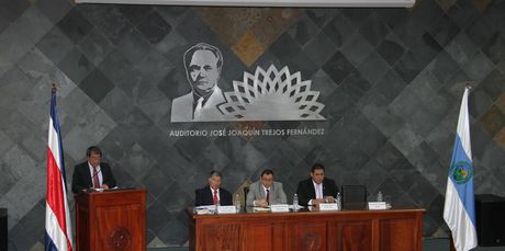 Con un análisis profundo sobre el legado de Rodrigo Facio en el campo económico, legal, cooperativo, humanista y universitario, la UCR celebra durante este 2017 el centenario de su nacimiento. (Foto: Nelson Brenes)