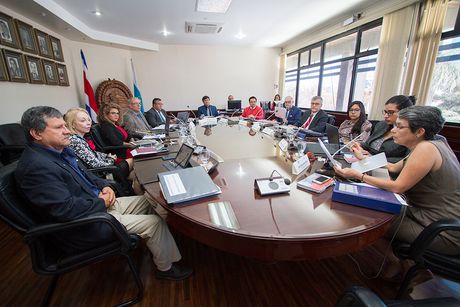 El Consejo Universitario sesiona ordinariamente los martes y jueves en la mañana. (Foto. Andrea Jiménez)