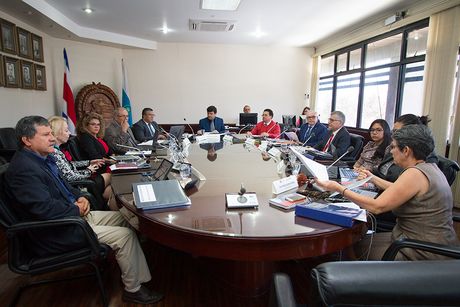 Al Consejo Universitario le compete emitir el criterio institucional sobre los proyectos de ley que la Asamblea Legislativa le consulte a la UCR. (Foto: Andrea Jiménez)