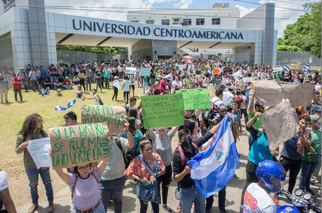Comprometida con la defensa de la paz, la justicia social, la democracia y el respeto a los derechos humanos, la UCR se solidarizó con el pueblo y las universidades nicaragüenses. (Foto: www.hoy.com.ni)