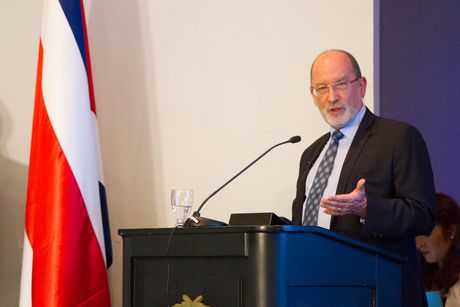 El informe que presentará el Dr. Jensen es el sexto desde que asumió la rectoría de la UCR. (Foto: Andrea Jiménez)