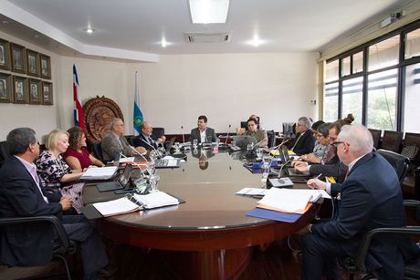 Actualmente el Consejo Universitario no tiene a cargo potestades disciplinarias sobre los miembros que lo integran. (Foto: Andrea Jiménez)