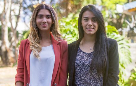 Paula Jiménez y Silvana Díaz ocuparán el cargo de representantes estudiantiles ante el Consejo Universitario hasta el 31 de diciembre de 2019. (Foto: Andrea Jiménez)