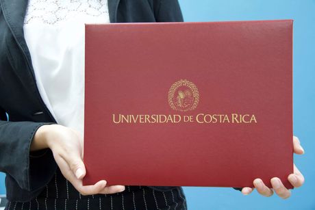 El Reglamento de Trabajos Finales de Graduación data de los años 80 y la última modificación se realizó en el año 2000. (Foto: Arturo Padilla)