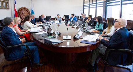 En múltiples oportunidades el Consejo Universitario ha mostrado su preocupación con respecto a la aprobación de leyes que pueden afectar el quehacer de la UCR. (Foto: Andrea Jiménez)