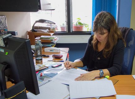 El Consejo Universitario le pidió a la Administración que proponga un modelo de remuneración para el nuevo personal que la Institución contrate. (Foto: Andrea Jiménez)