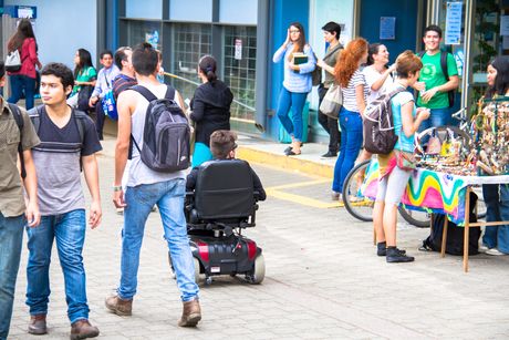 Cualquier persona de la comunidad universitaria que tenga conocimiento de un acto discriminatorio tendrá la potestad de denunciarlo ante la Comisión Institucional Contra la Discriminación. (Foto: Andrea Jiménez)