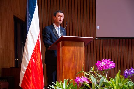 Dr. Gustavo Gutiérrez Espeleta, rector UCR