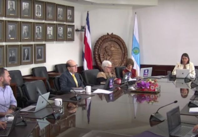 El Consejo Universitario espera que personal docente, administrativo y estudiantes participen activamente en el proceso de consulta y envíen sus dudas y recomendaciones a este nuevo reglamento de la Institución.