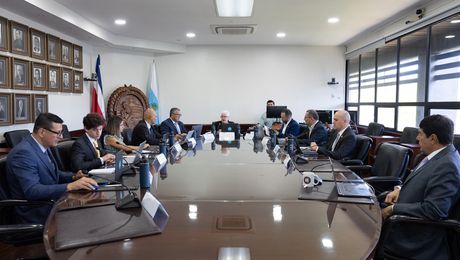 El objetivo de los cambios propuestos es modernizar la reglamentación para que esta permita una mejor gestión institucional, basada en la realidad y los requerimientos actuales. (Foto: Andrea Jiménez, CU)