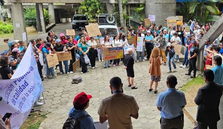 El Consejo Universitario exhorta a toda la comunidad universitaria a ser respetuosa de las distintas expresiones del estudiantado y del movimiento de protesta social del movimiento estudiantil.(Unidad de Comunicación, CU)