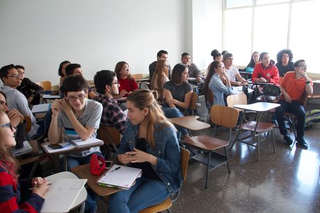 El Órgano Colegiado destacó que buscan ofrecer mayor claridad en la normativa, garantizando que los estudiantes conozcan de antemano los criterios que determinan las ausencias justificadas. (Foto: Andrea Jiménez, CU)