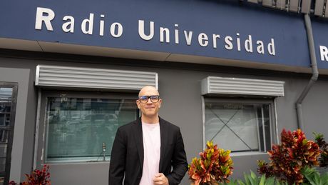 Carlos Matute Ordoñez asegura que llega con la convicción de que las radios universitarias siguen siendo vital no solo por su historia, sino por su capacidad de reinventarse. (Foto: Andrea Jiménez, CU)