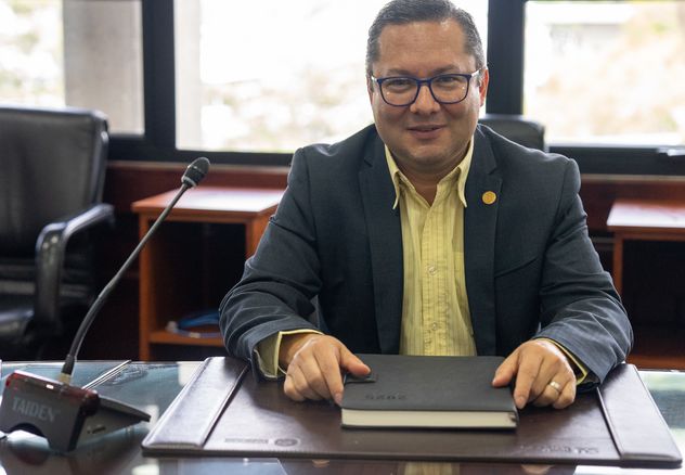 A partir del próximo año, el Dr. Keilor Rojas Jiménez, asumirá la dirección del Consejo Universitario. La juramentación se realizará este jueves 4 de diciembre de 2025. (Foto: Andrea Jiménez, CU)