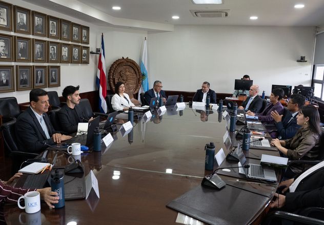 Según el artículo 38 del Reglamento del Consejo Universitario, es competencia de las comisiones permanentes: conocer, analizar y dictaminar únicamente los asuntos sometidos a su consideración por el Órgano Colegiado o por la Dirección. (Foto: Andrea Jiménez, CU)