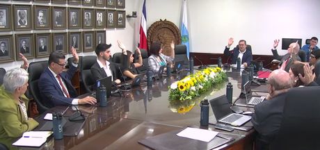 El acuerdo del Consejo Universitario fue comunicado oficialmente a la Secretaría del Directorio de la Asamblea Legislativa y a las jefaturas de las fracciones legislativas. En esa comunicación, la UCR reiteró su disposición de contribuir al análisis del proyecto mediante el criterio técnico y académico de su personal experto. (Foto: Unidad de Comunicación, CU)