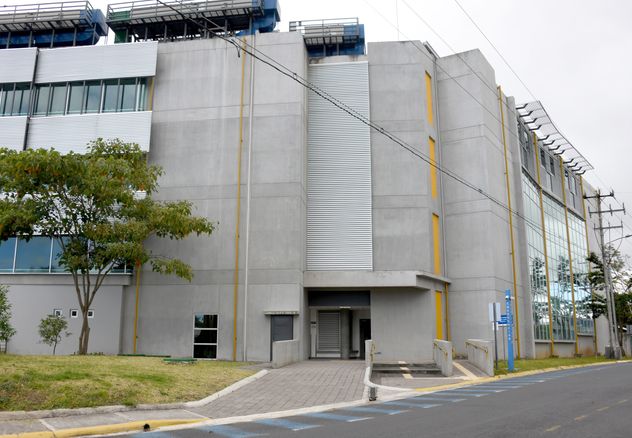 Con el CICICA se consolida el compromiso de la Universidad de Costa Rica de poner el conocimiento científico y la innovación tecnológica directamente al servicio del bienestar de la población costarricense. (Foto: Unidad de Comunicación, CU)